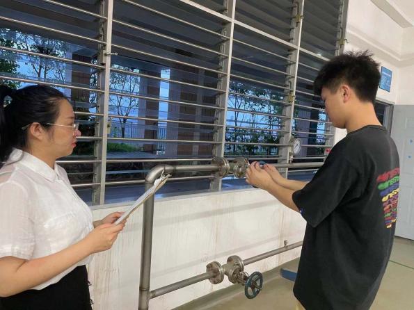 图片2.jpg 图片2.jpg